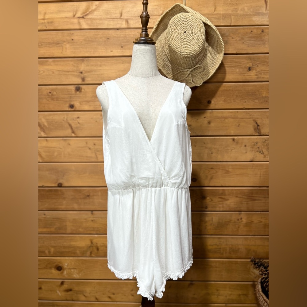 Winston White Satin Romper – Size 2 – Lingerie Bridal Wear Sleepwear